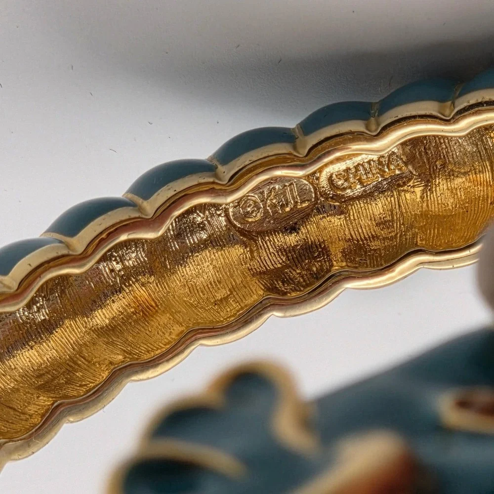 VTG Kenneth Jay Lane KJL Teal Enamel Elephant Hinge Bangle Bracelet Gold Tone - Picture 9 of 9